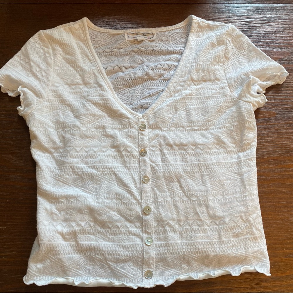 Hippie Rose White V-Neck Button-Down Short Sleeve Top